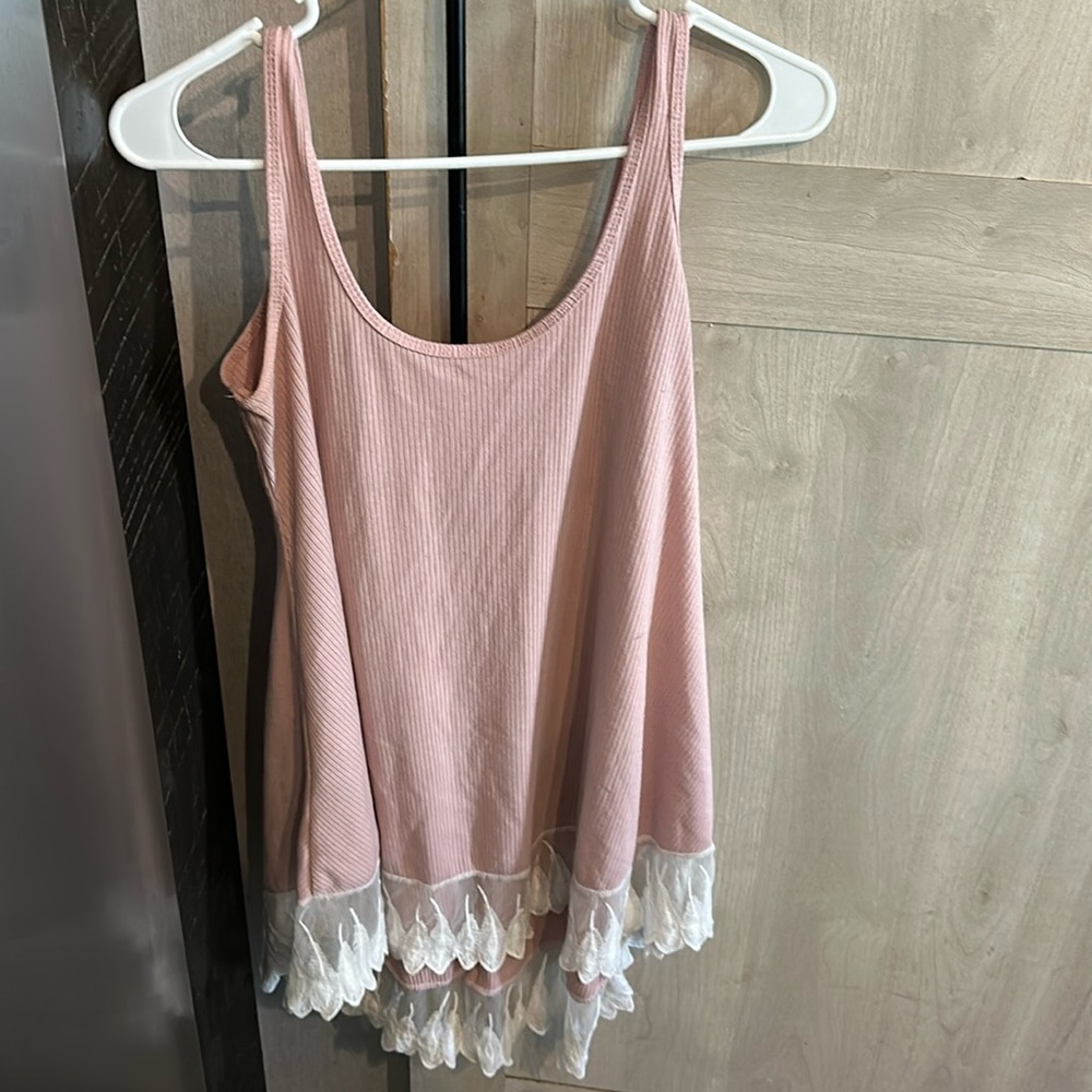 Cute high low tank top